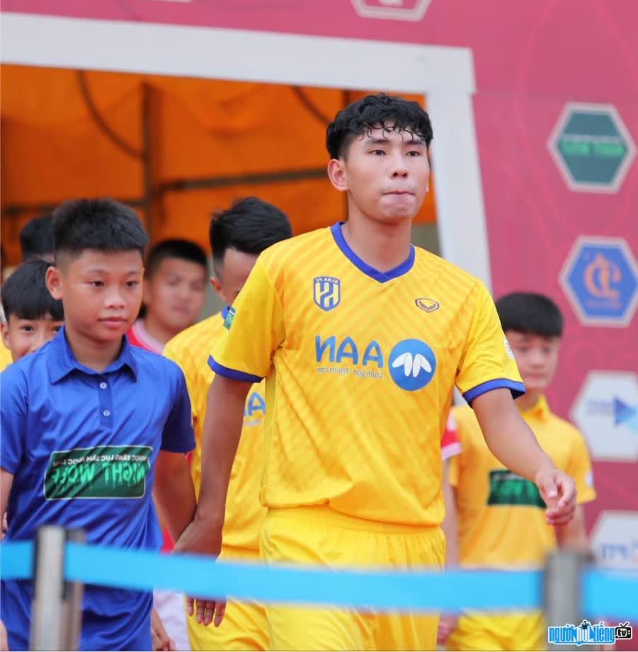 Đinh Xuân Tiến trưởng thành từ lò đào tạo của Sông Lam Nghệ An
